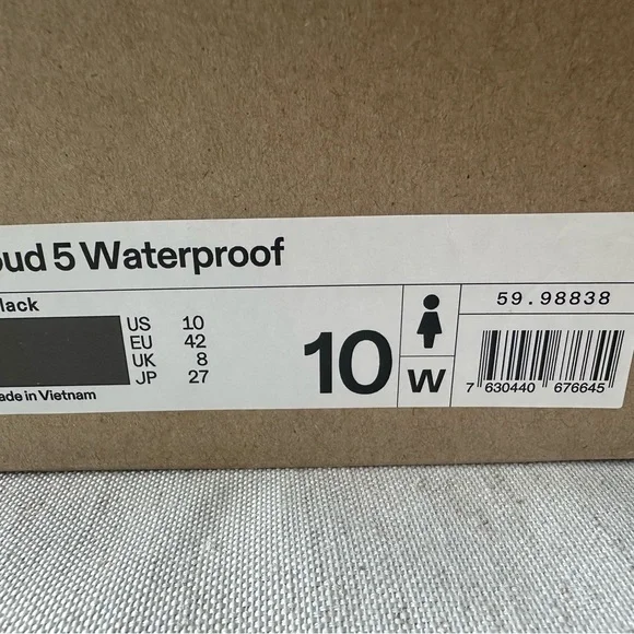 On Cloud 5 Women’s Waterproof Black Athletic Shoes - Picture 2 of 6